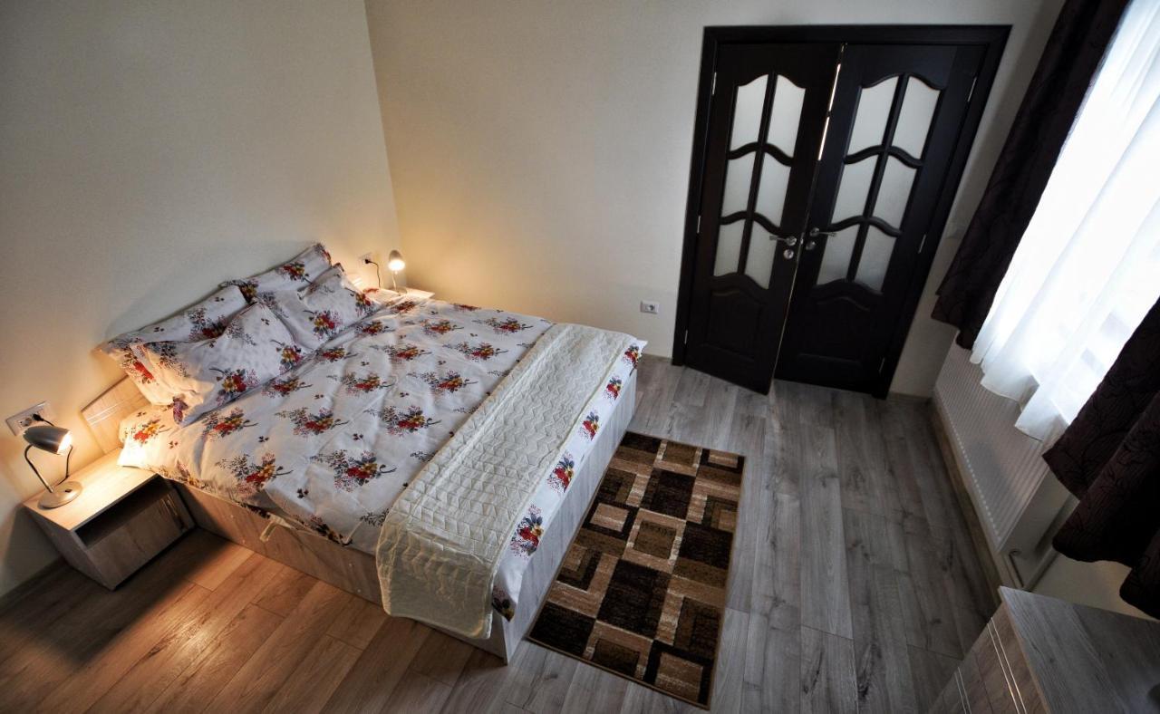 Flori'S Apartment براشوف المظهر الخارجي الصورة