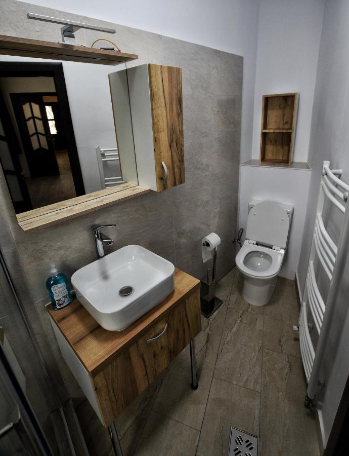 Flori'S Apartment براشوف المظهر الخارجي الصورة