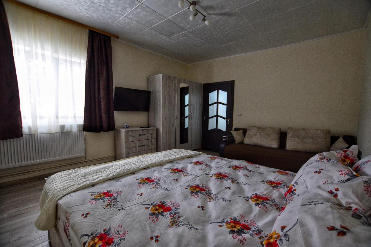 Flori'S Apartment براشوف المظهر الخارجي الصورة