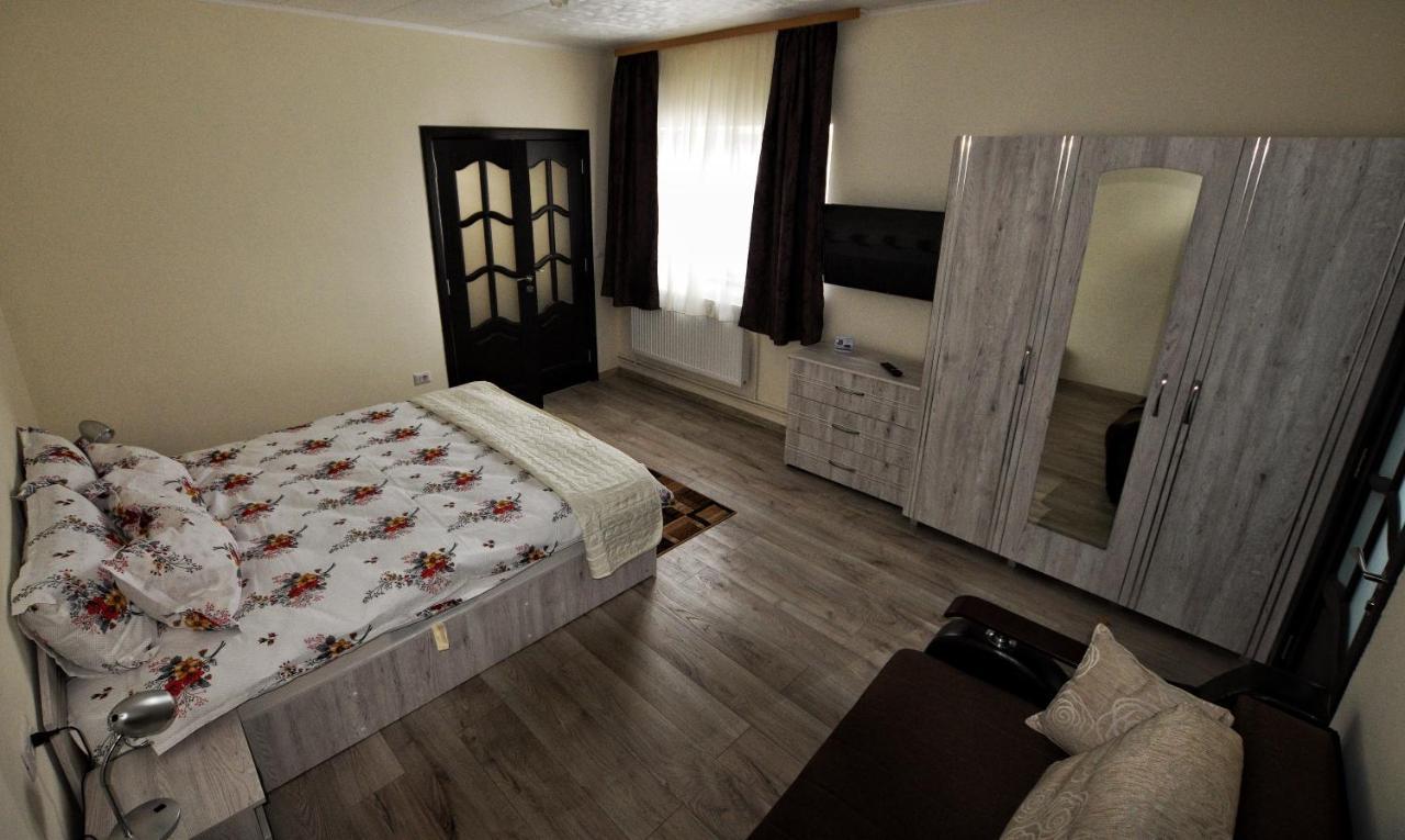 Flori'S Apartment براشوف المظهر الخارجي الصورة
